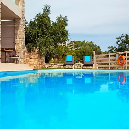 Camvillia Messinia 酒店