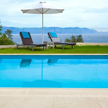 Camvillia Messinia Hotell Vounária