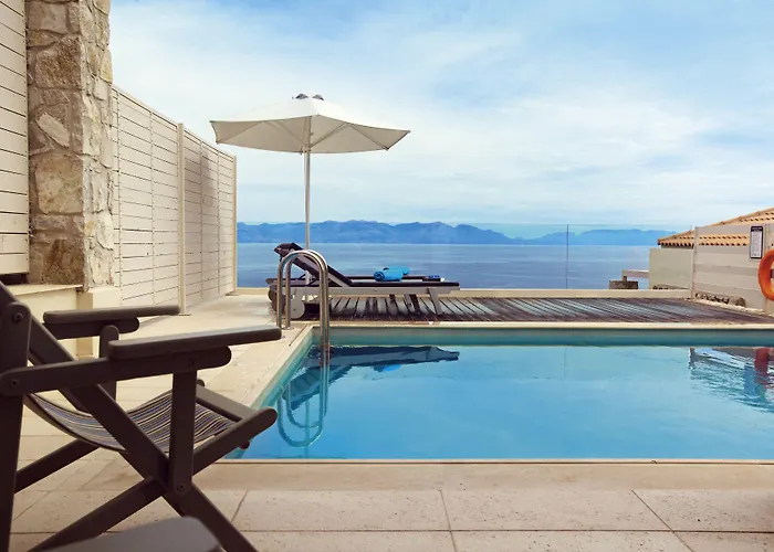 Camvillia Messinia 보우네리아